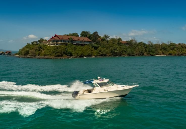 phuket-royal-marina-waterfront-penthouse-for-sale