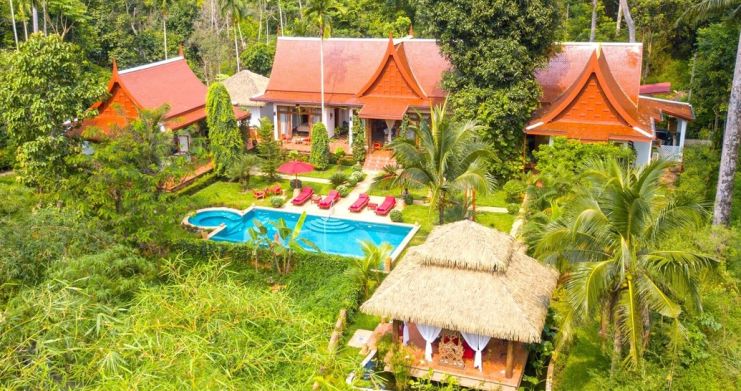 koh-samui-thai-style-luxury-villa-for-sale-in-maenam- thumb 3