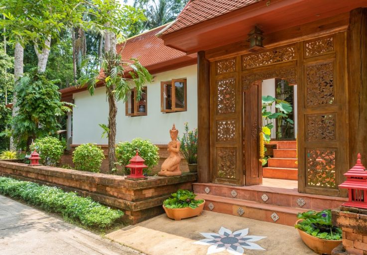 koh-samui-thai-style-luxury-villa-for-sale-in-maenam