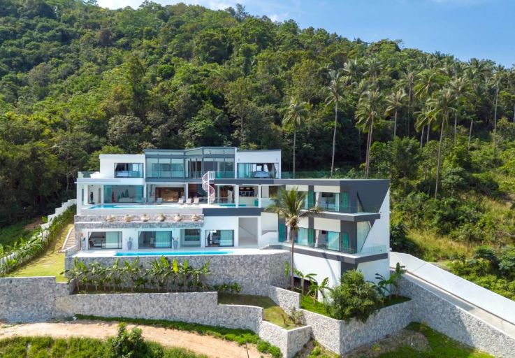 Ultra-Luxury 9 Bed Sea View Villa for Sale in Bang Por