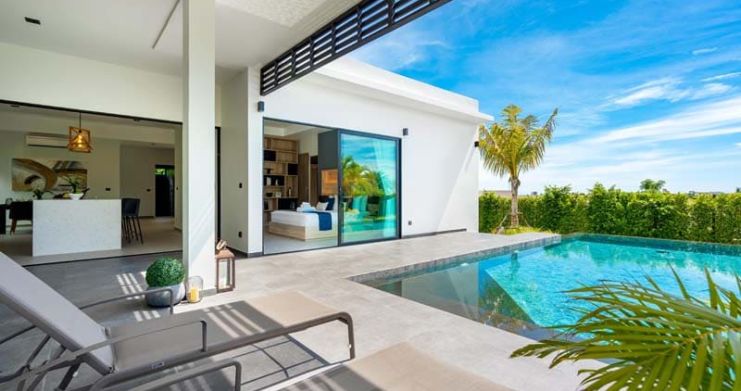 villas-for-sale-hua-hin-3-bed-luxury- thumb 4