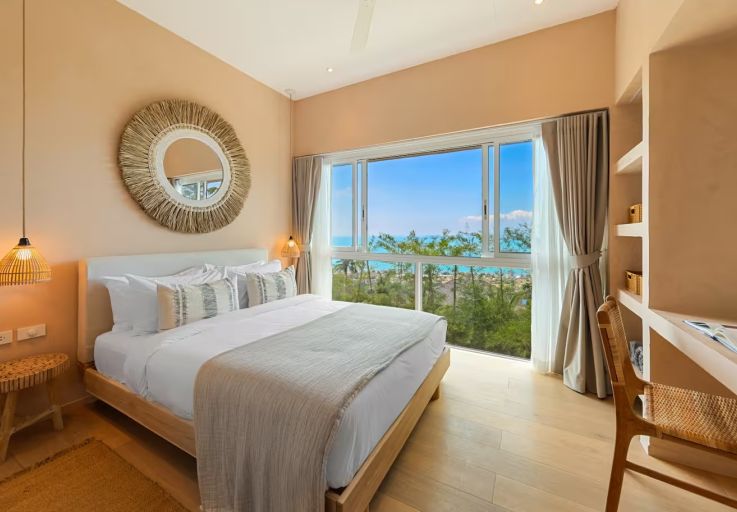 contemporary-luxury-3-bed-sea-view-villa-in-bangpor