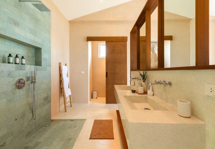 contemporary-luxury-3-bed-sea-view-villa-in-bangpor