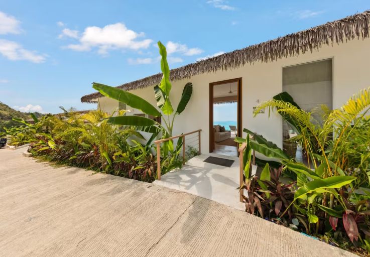 contemporary-luxury-3-bed-sea-view-villa-in-bangpor