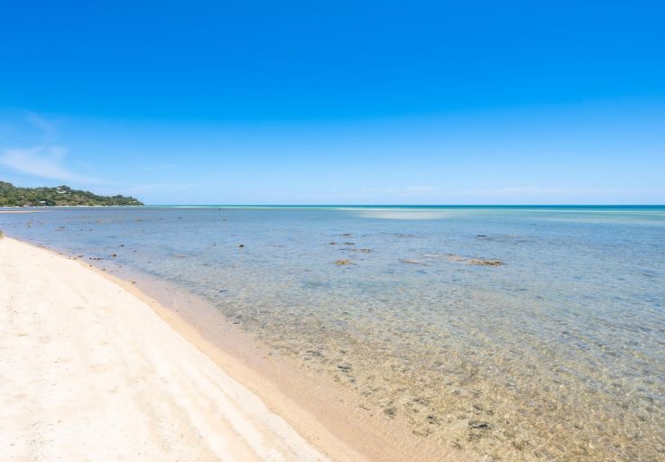 charming-3-bed-beachfront-villa-for-sale-in-koh-samui