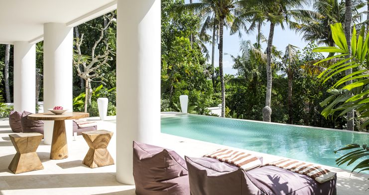 luxury-pool-villas-for-sale-in-bali- thumb 1