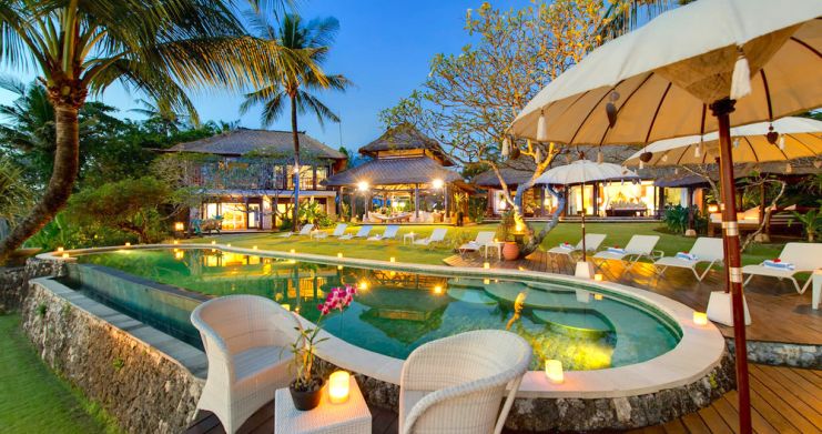 balinese-beachfront-villa-for-sale-bali-canggu- thumb 11