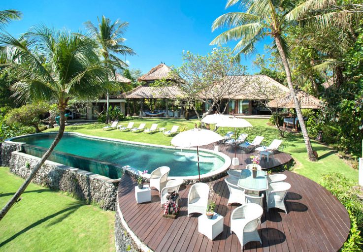 balinese-beachfront-villa-for-sale-bali-canggu